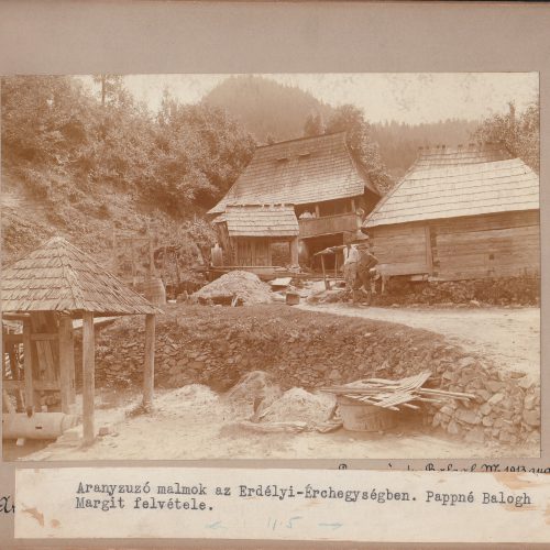 Aranyérczúzó malmok az Erdélyi érchegységben (1913-as felvétel)